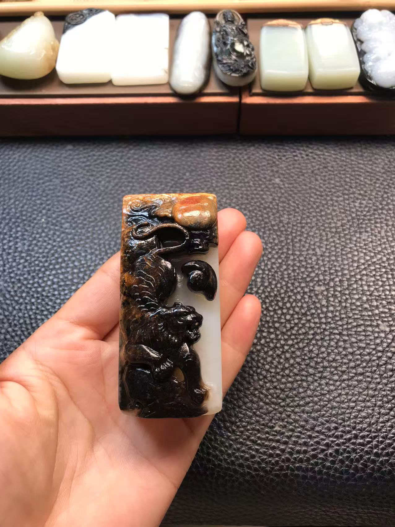 和田玉老虎，实物真好，