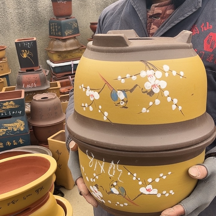 紫砂紫砂花盆和小