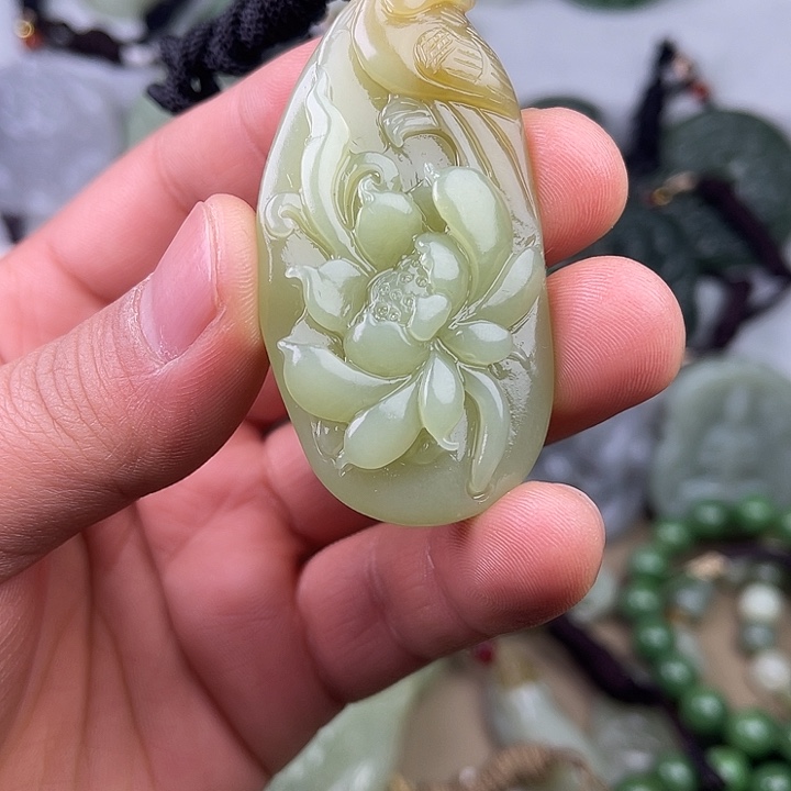 和田玉吊坠(不含链)未镶嵌