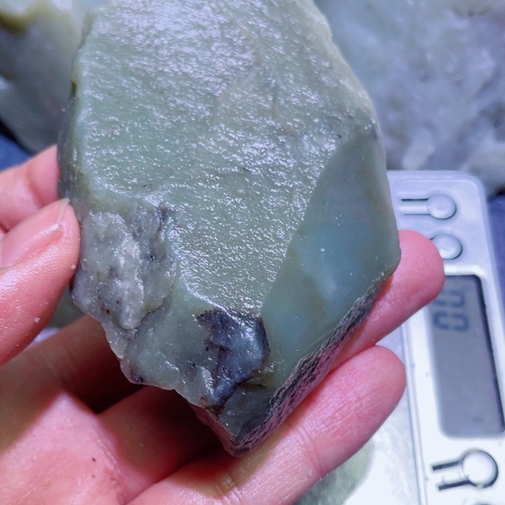 和田玉未镶嵌珠宝半成品