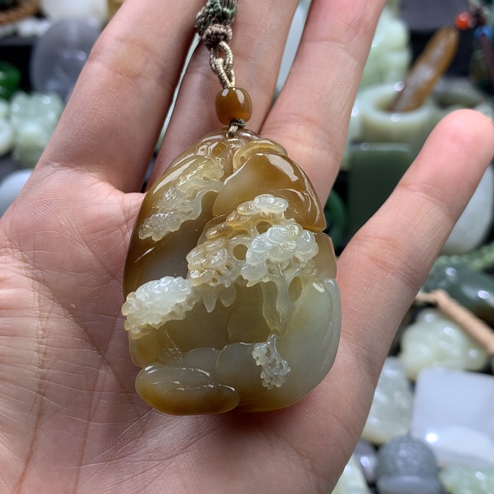 和田玉颈饰未镶嵌