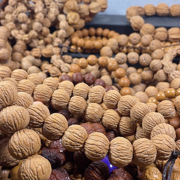 上***鱼手串猴头核桃猴头核桃