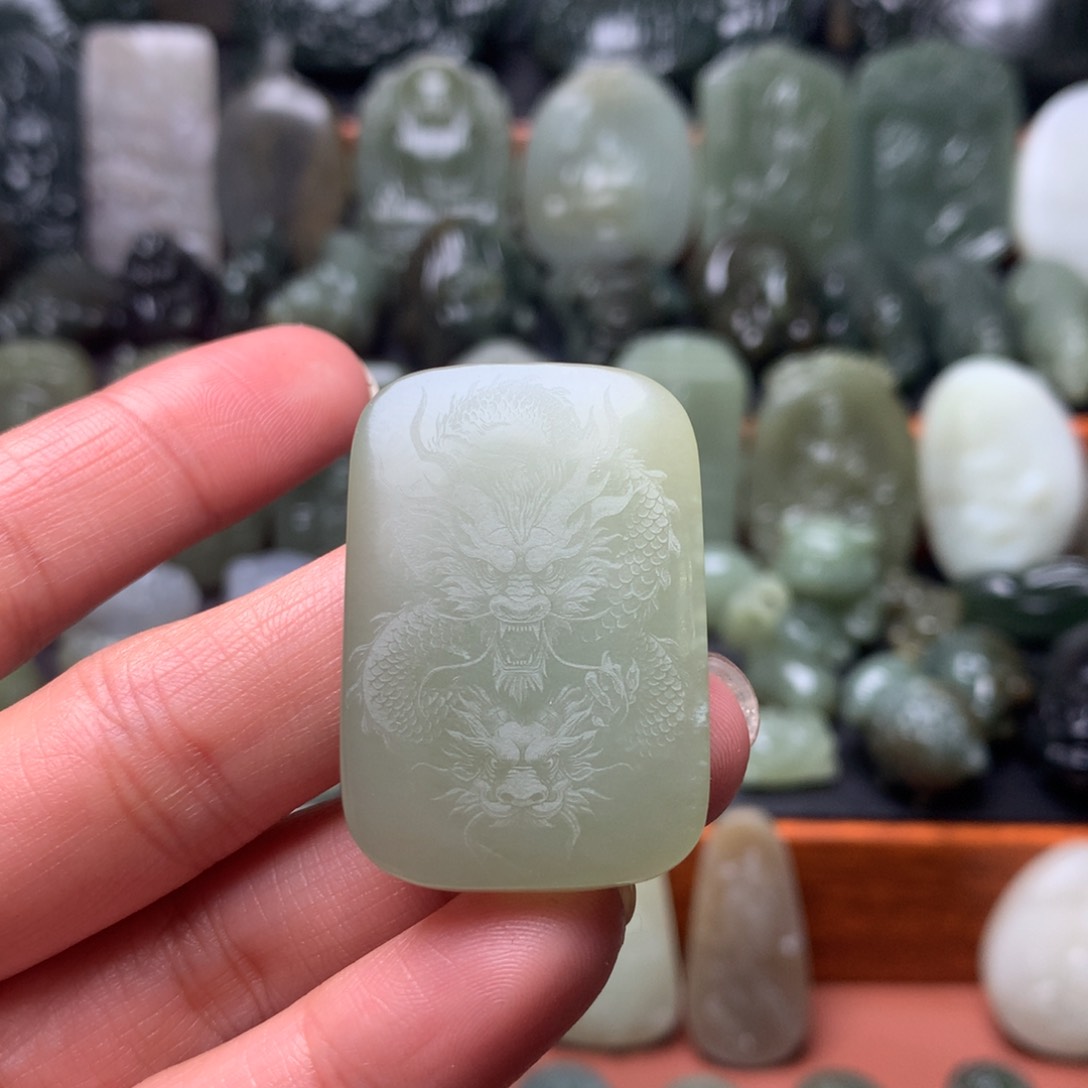 和田玉颈饰未镶嵌挂件36