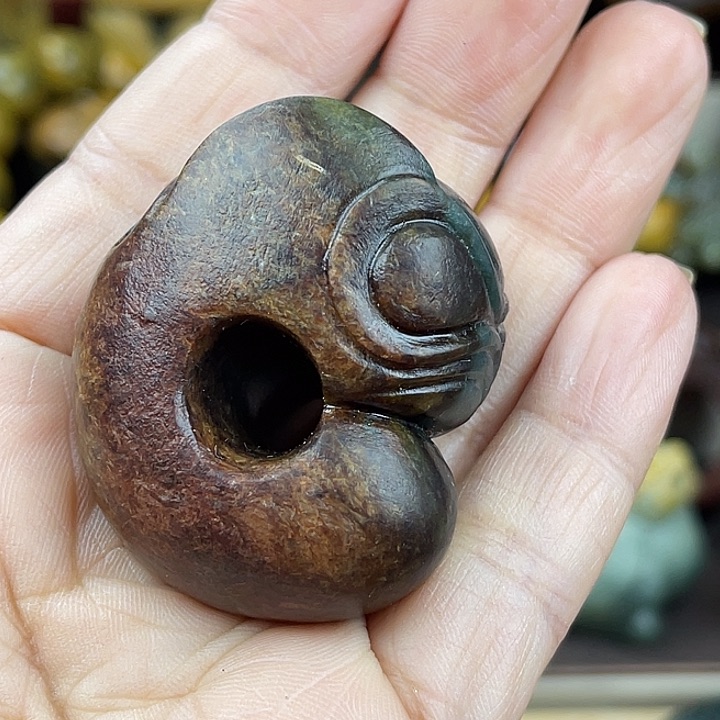 岫岩河磨玉（透闪石质玉）把件未镶嵌?****约