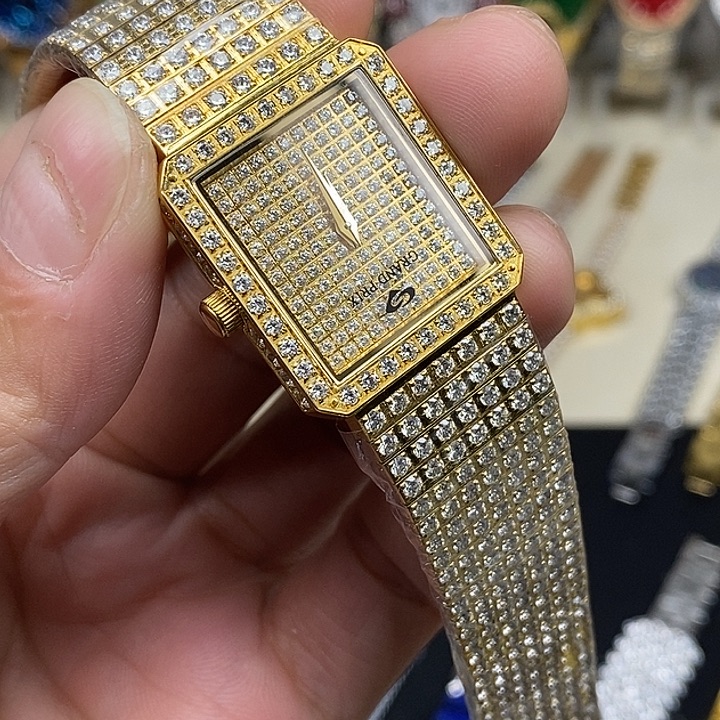 钢金属镀金石英机芯