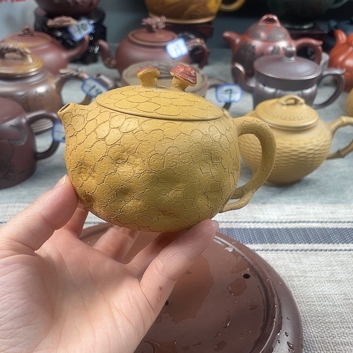 茶壶紫砂紫色紫色紫色