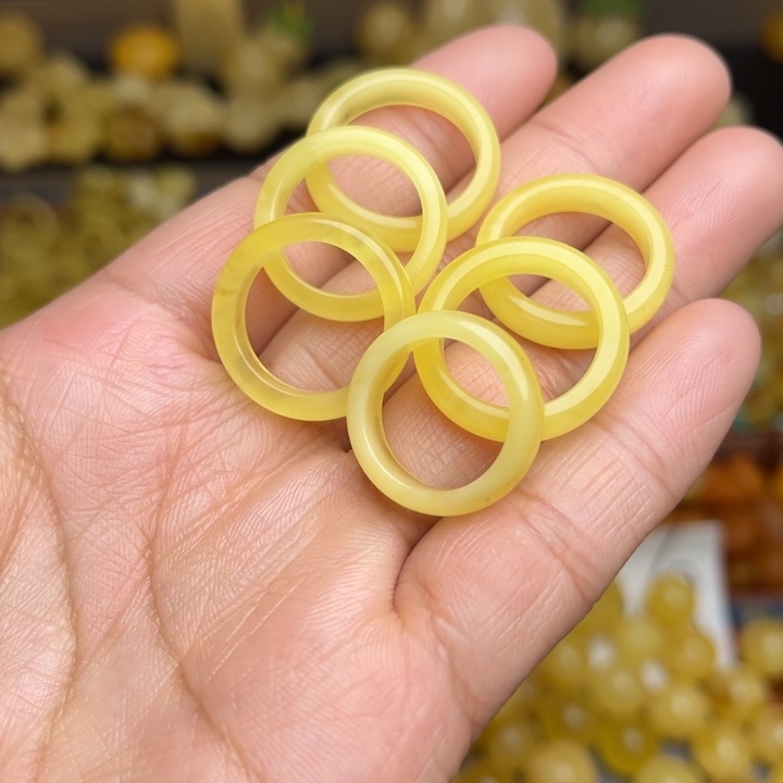 蜜蜡未镶嵌珠宝奇石天然蜜蜡戒圈随机发一个