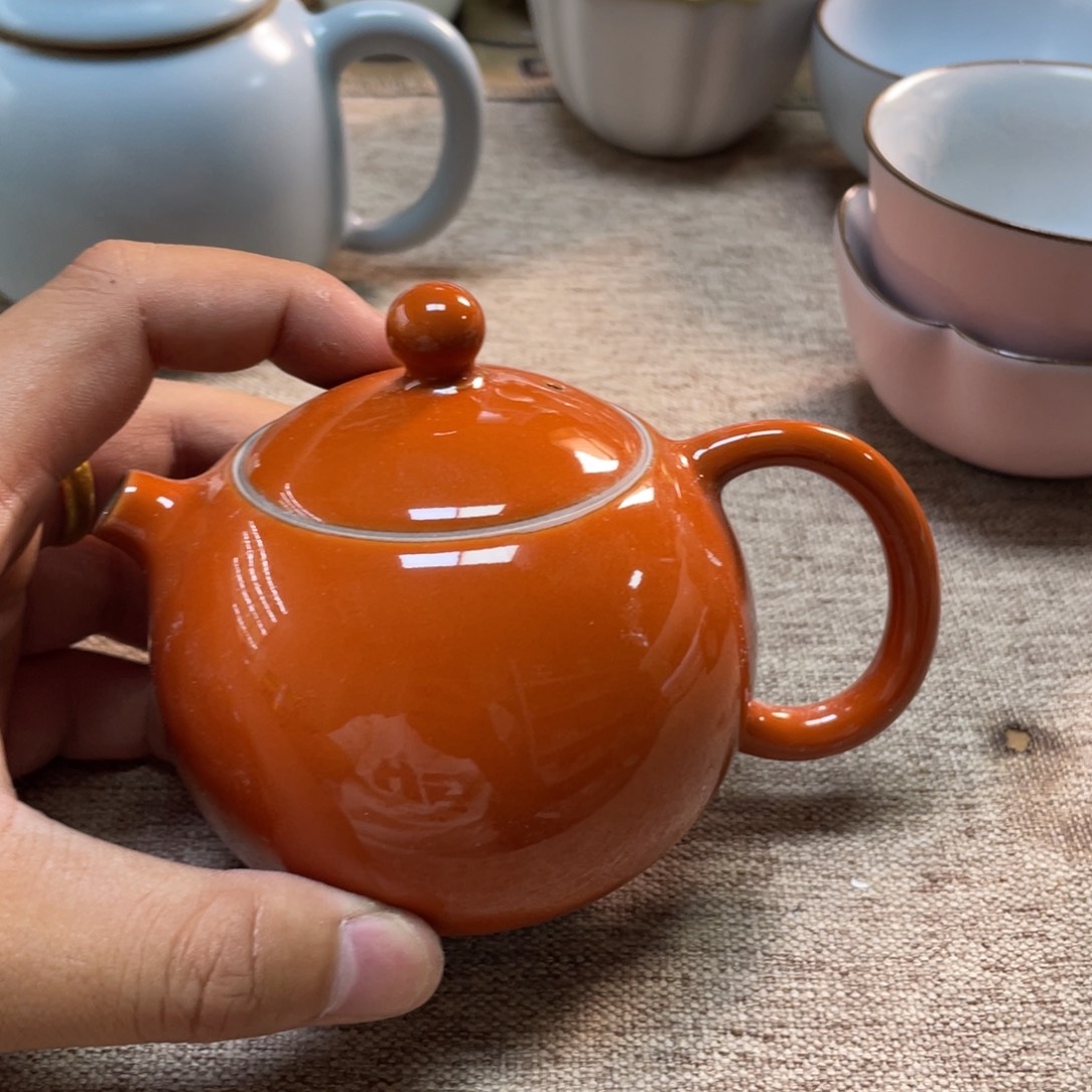 小****无运费险略有微瑕介意勿拍