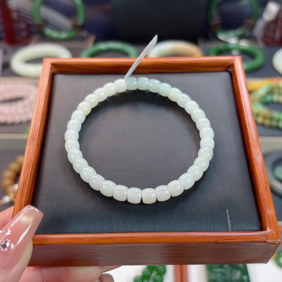 和田玉手链未镶嵌