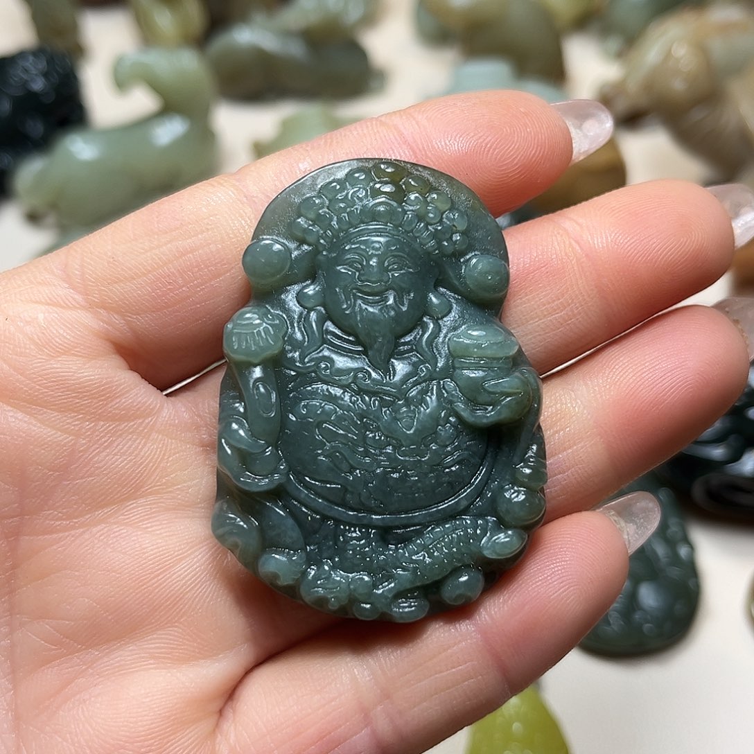 白玉菩提吊坠白玉菩提吊坠