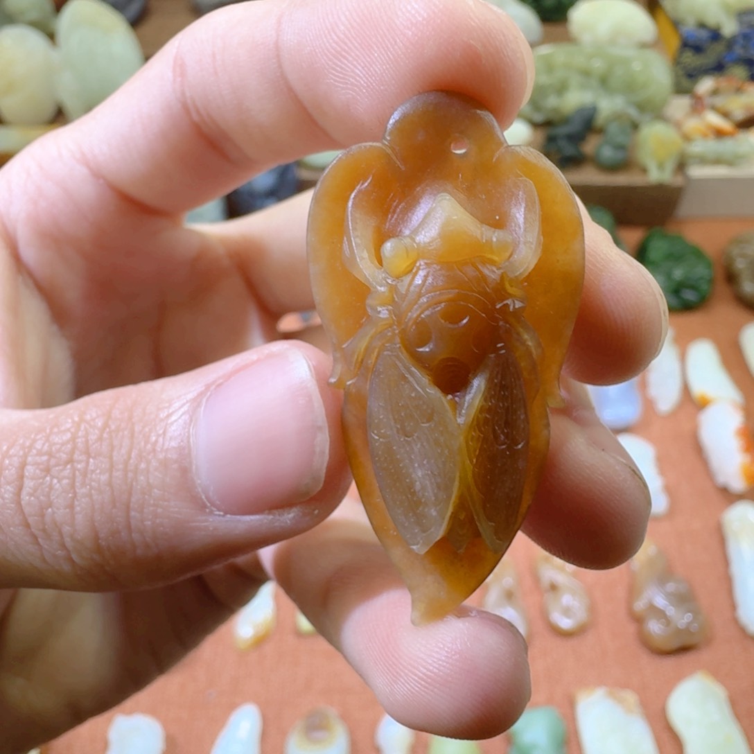 和田玉吊坠(赠链)未镶嵌