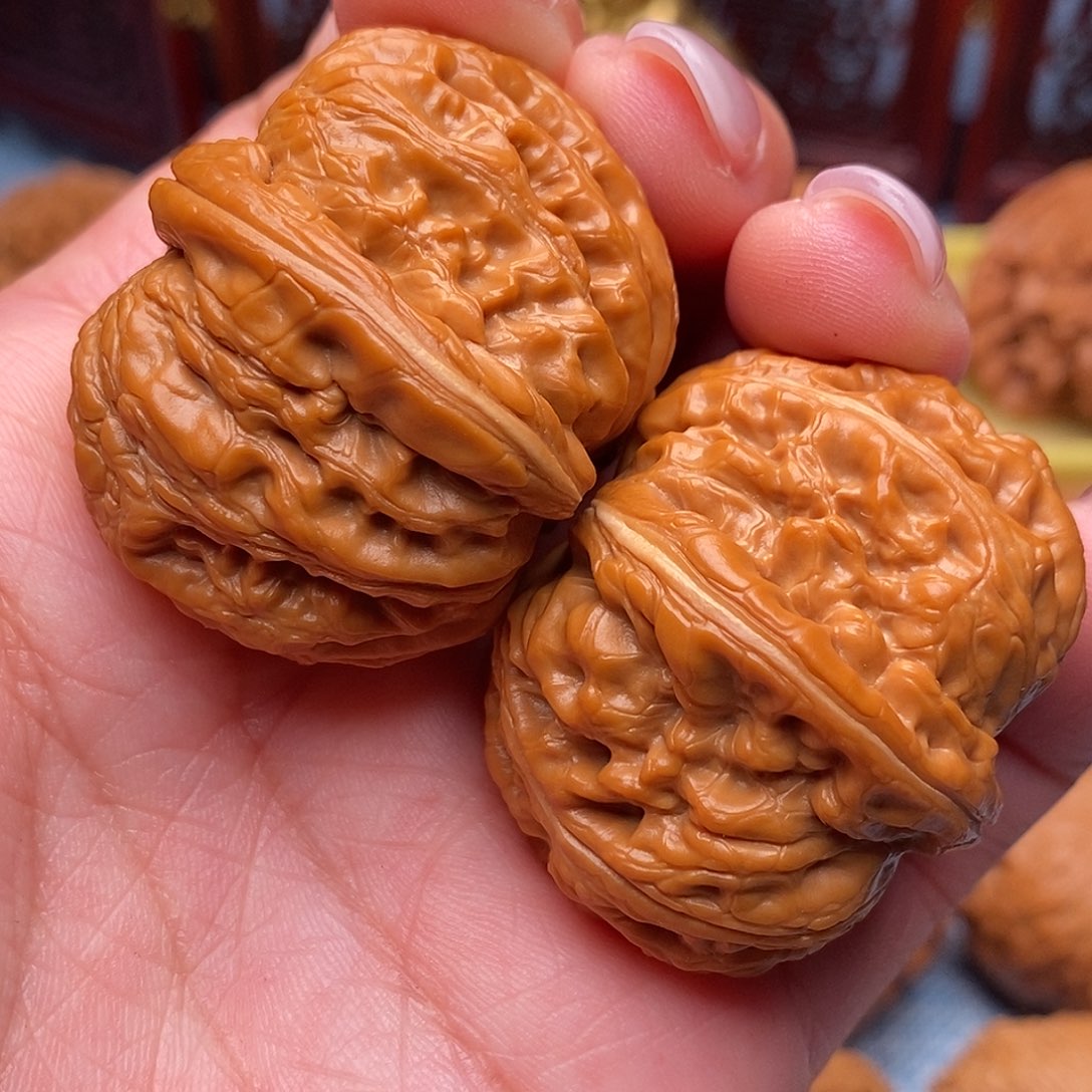 文玩核桃把件毕业元宝40全品