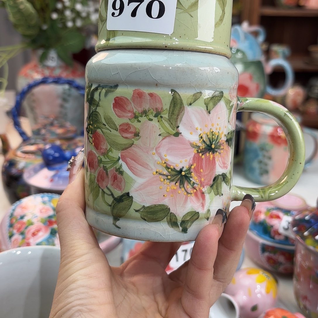 瓷片在这部影片当中扮演