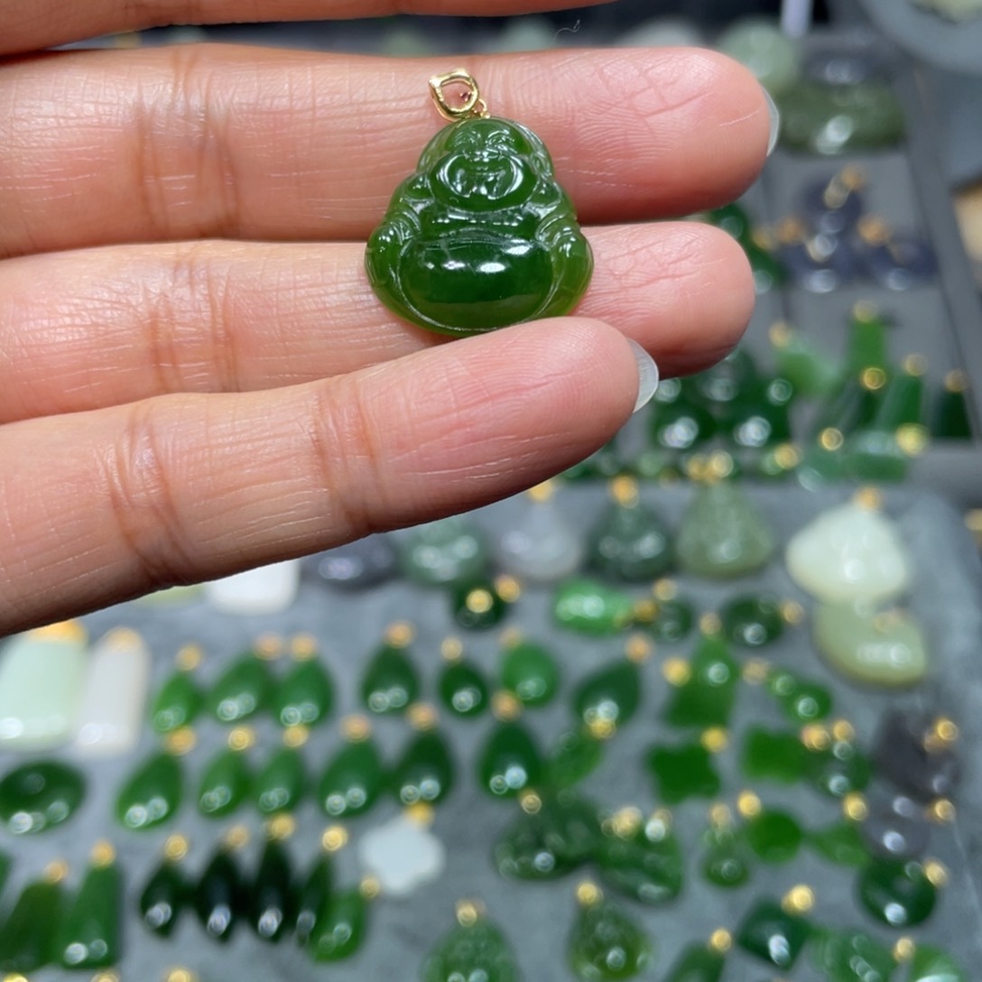 和田玉（碧玉）吊坠18K金镶嵌-****?