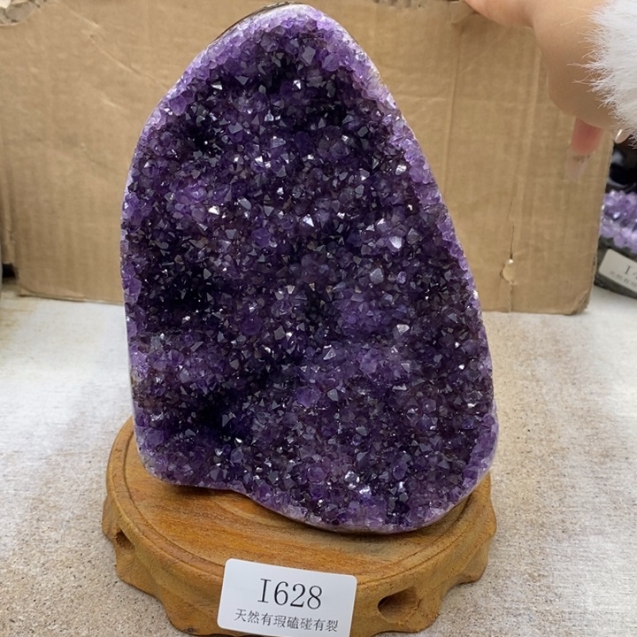 水晶大型摆件（非配饰）未镶嵌