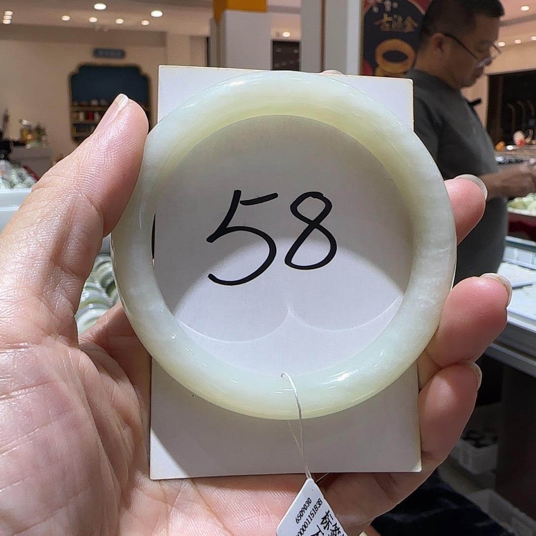 和田玉未镶嵌手镯399