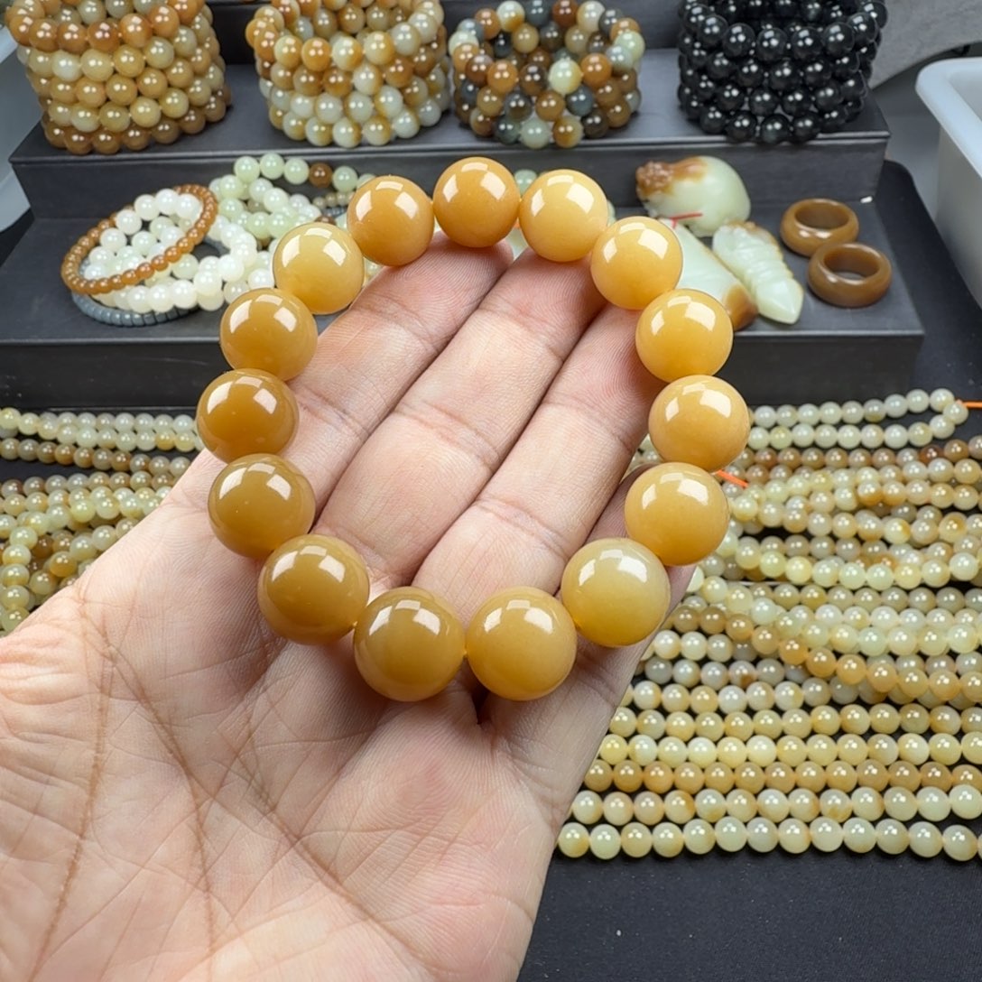 秋***叶和田玉未镶嵌手链