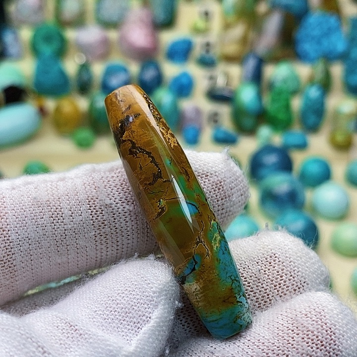 绿松石未镶嵌配饰