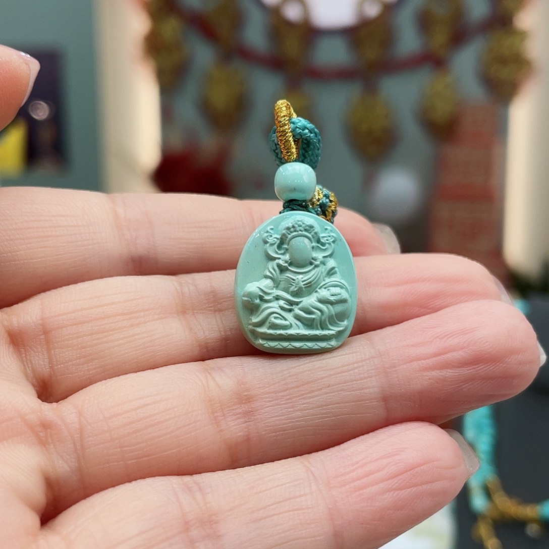 绿松石颈饰未镶嵌