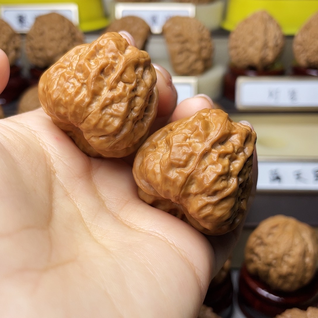 把件文玩核桃?****蛤蟆头33左右