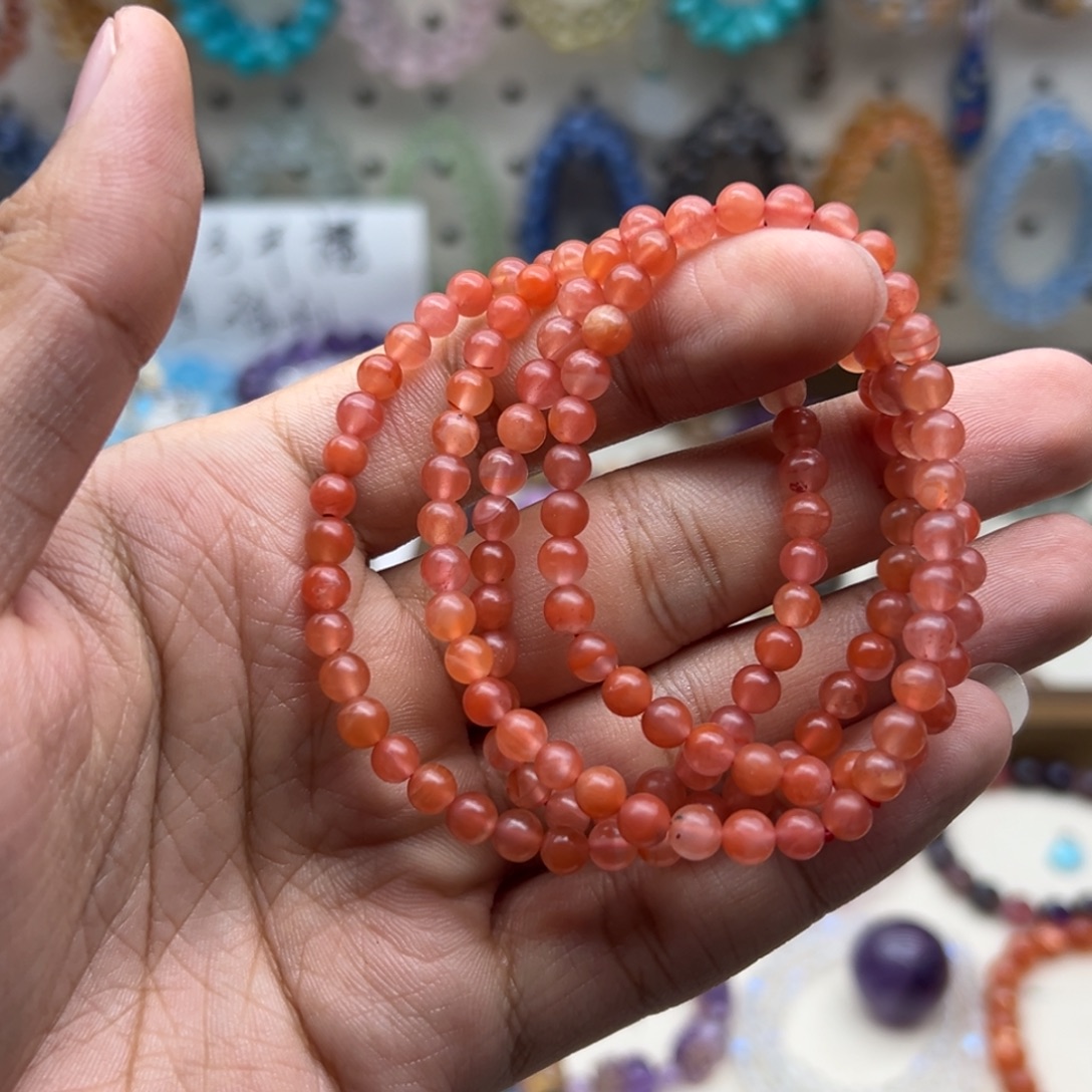 水晶手链未镶嵌四圈南红手链