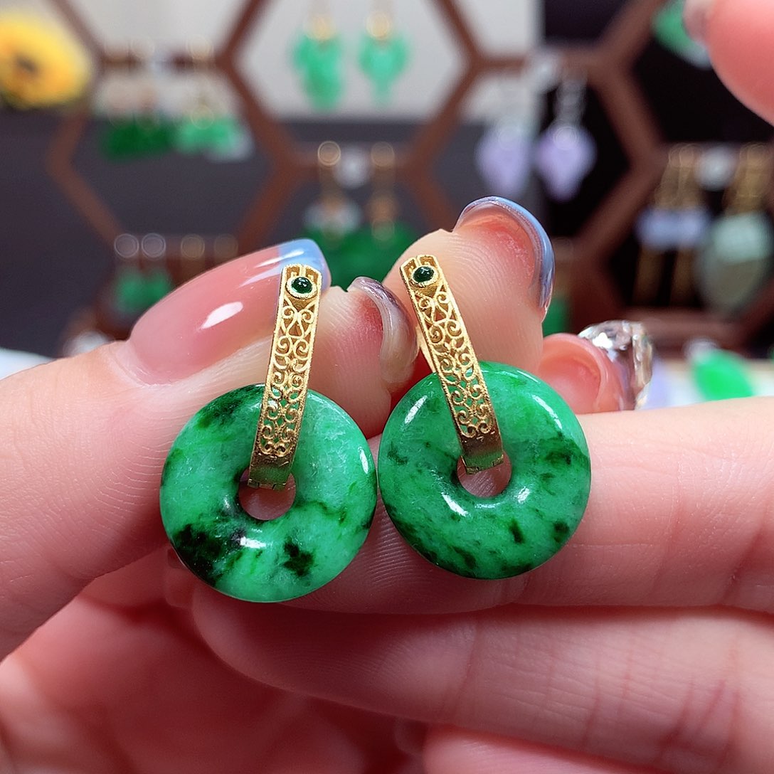 翡翠耳饰银S925镶嵌天然翡翠