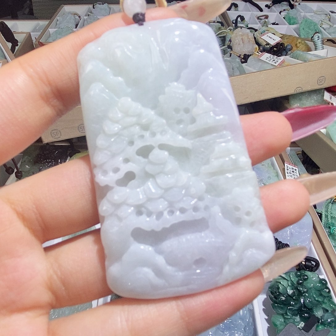 翡翠颈饰未镶嵌天然