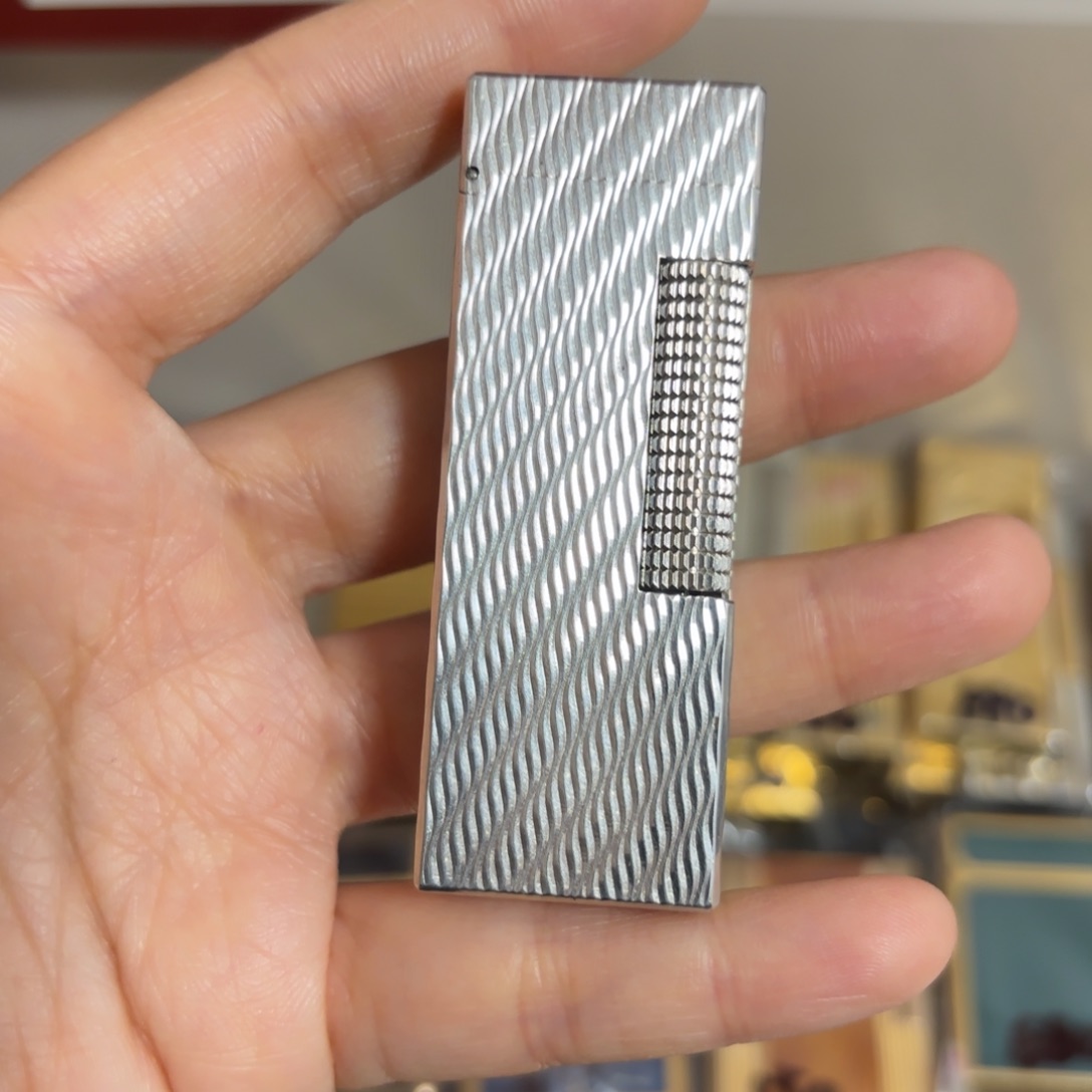 都登卡中古打火机