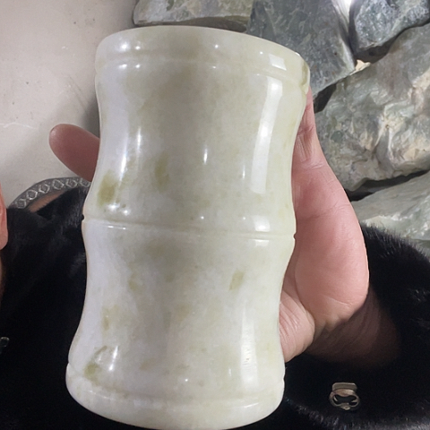 蛇纹石玉未镶嵌珠宝奇石