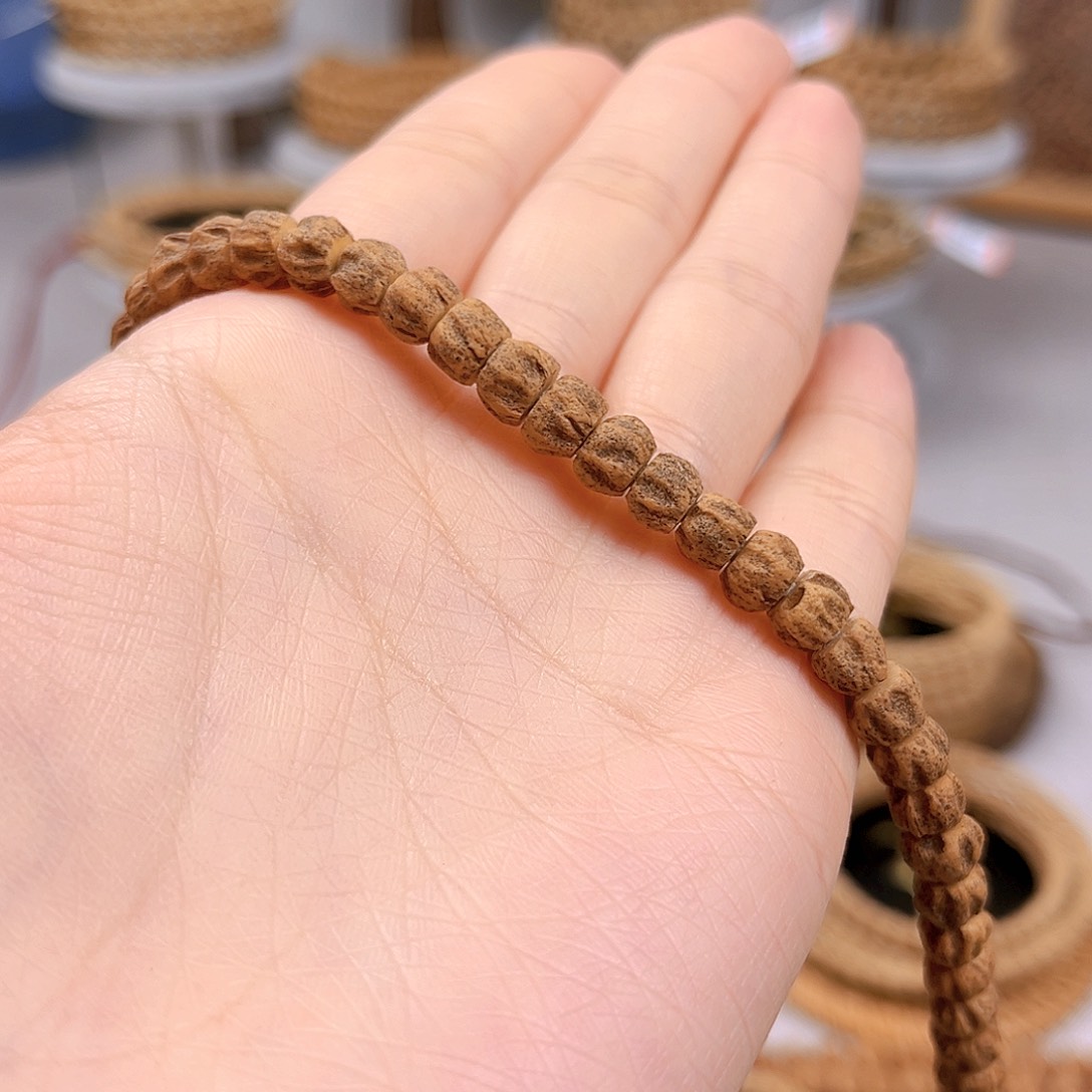 柏香籽/百香籽吊坠吭***锵