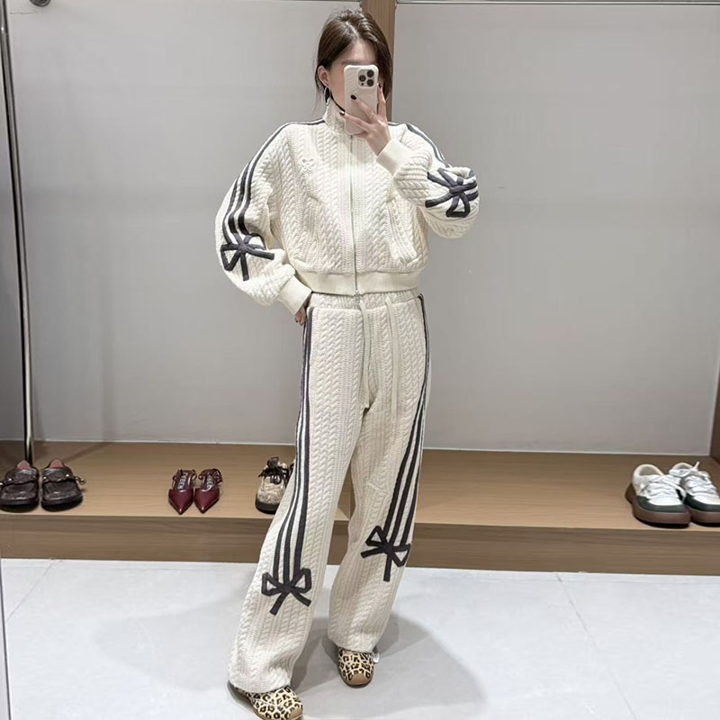 【现货】FORDARE福蝶25冬季白色绞花蝴蝶结运动套装运动服