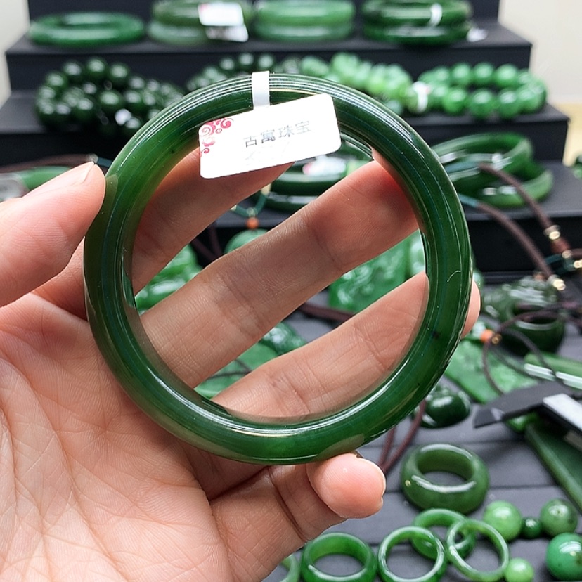 【闪购商品】和田玉（碧玉）手镯未镶嵌