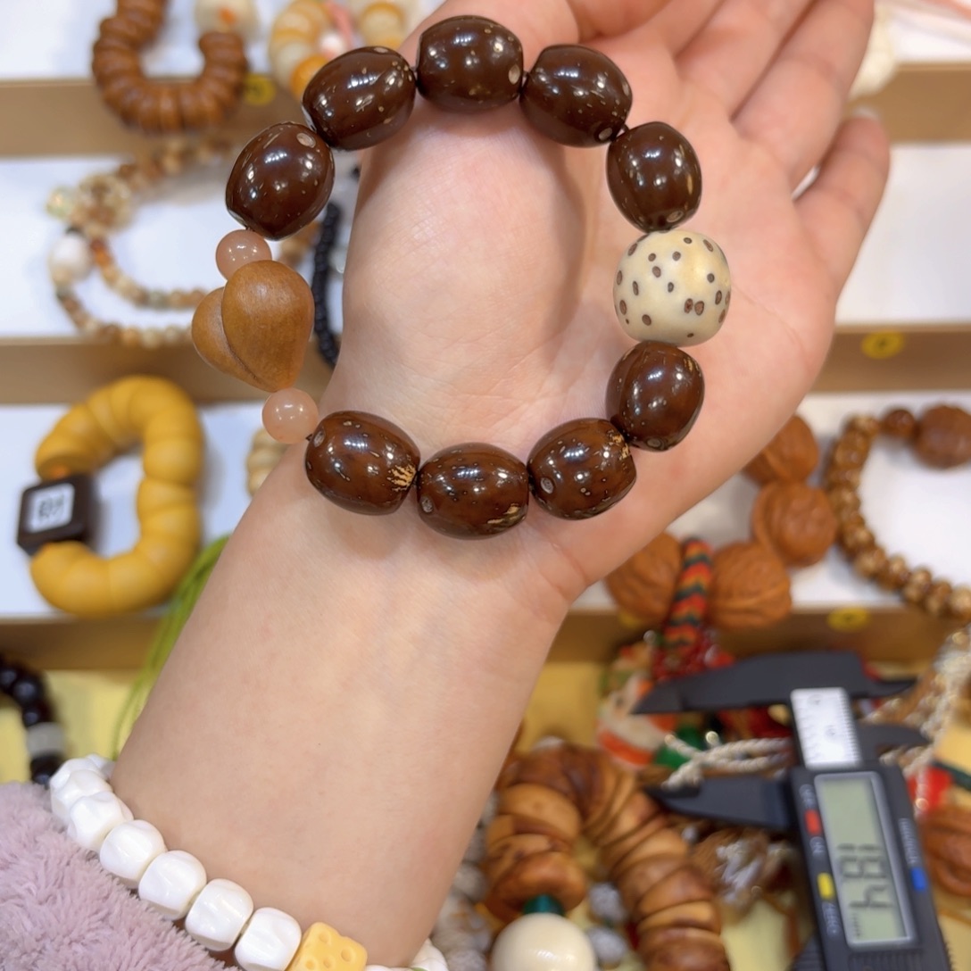 手串星月菩提紫金鼠➕爱心