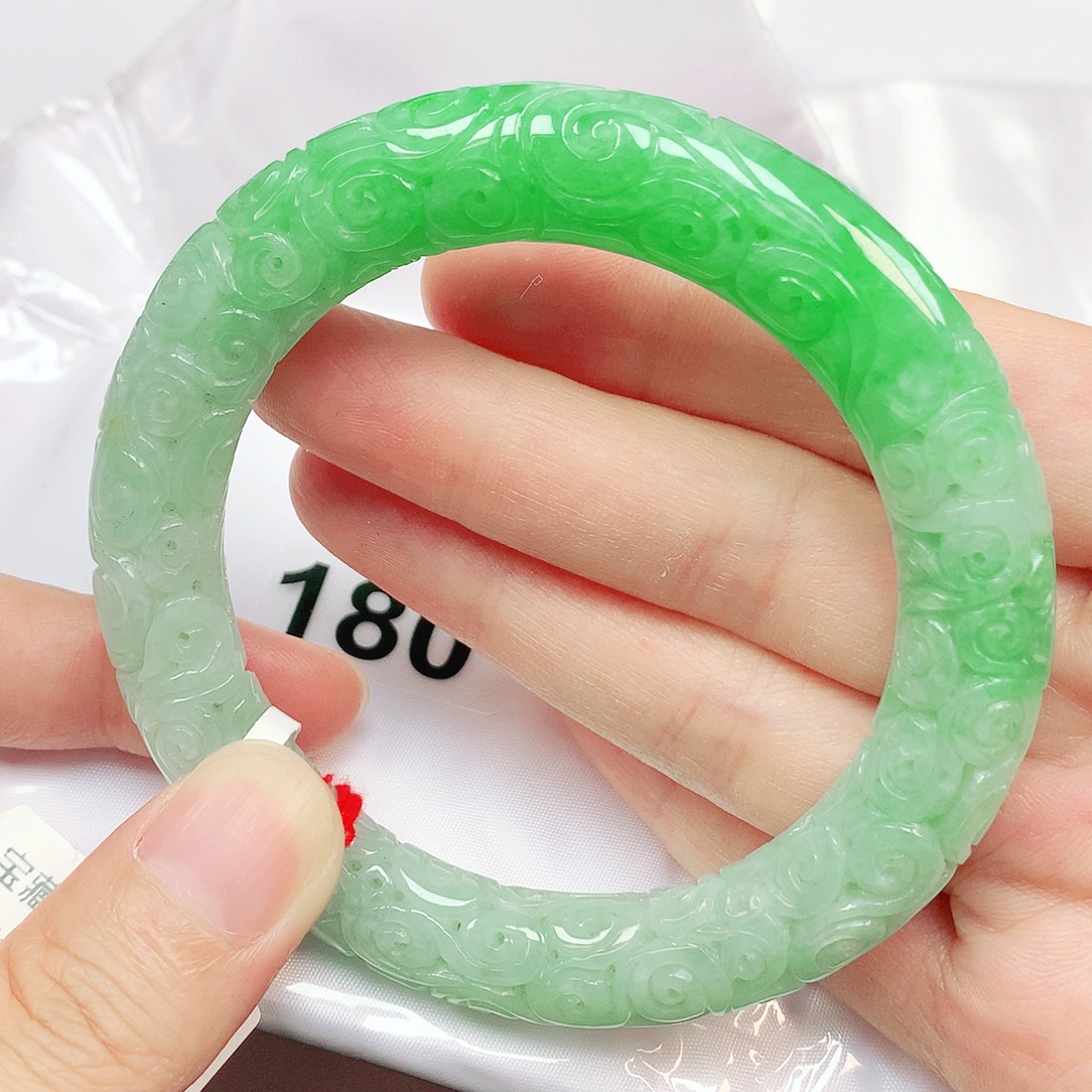 未镶嵌手镯翡翠抖音180