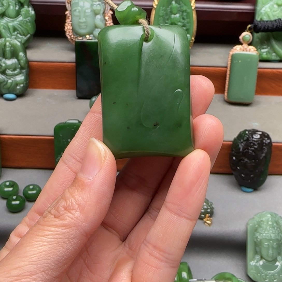 未镶嵌和田玉挂件清**来