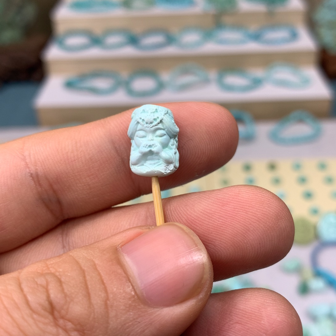 绿松石配饰未镶嵌