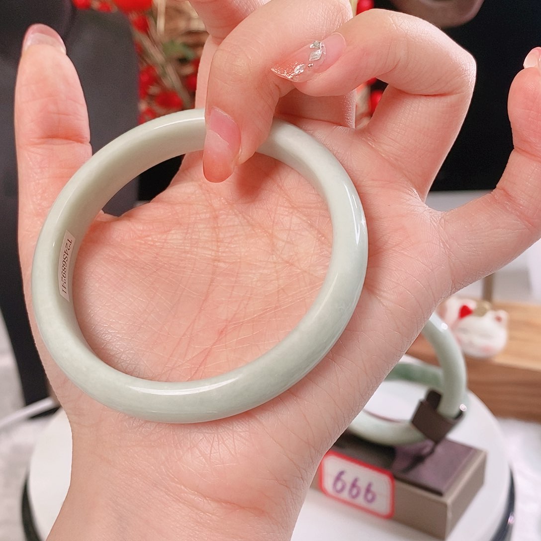 蓝田玉（蛇纹石化大理石玉）手镯未镶嵌