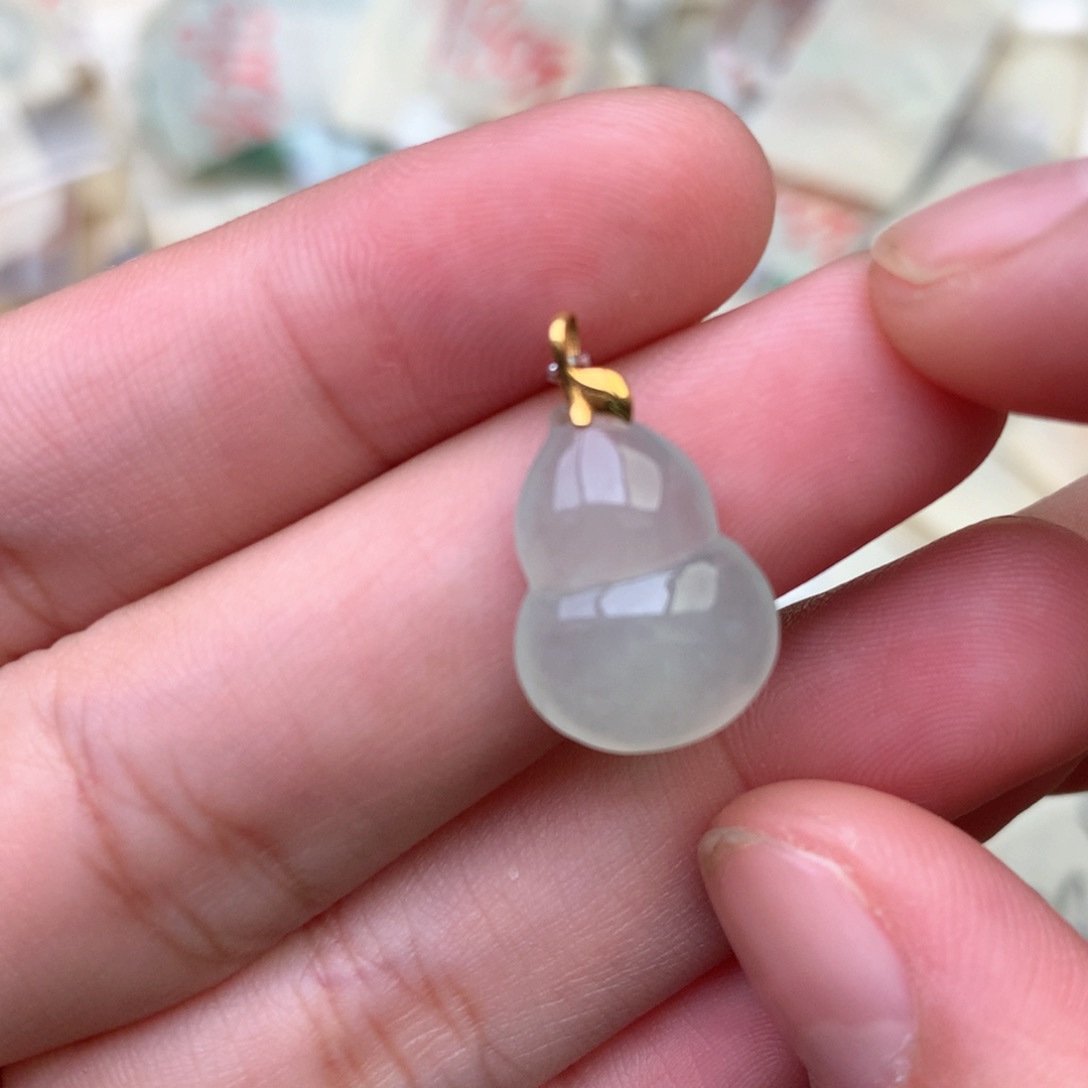 【闪购商品】18K金镶嵌挂件翡翠一