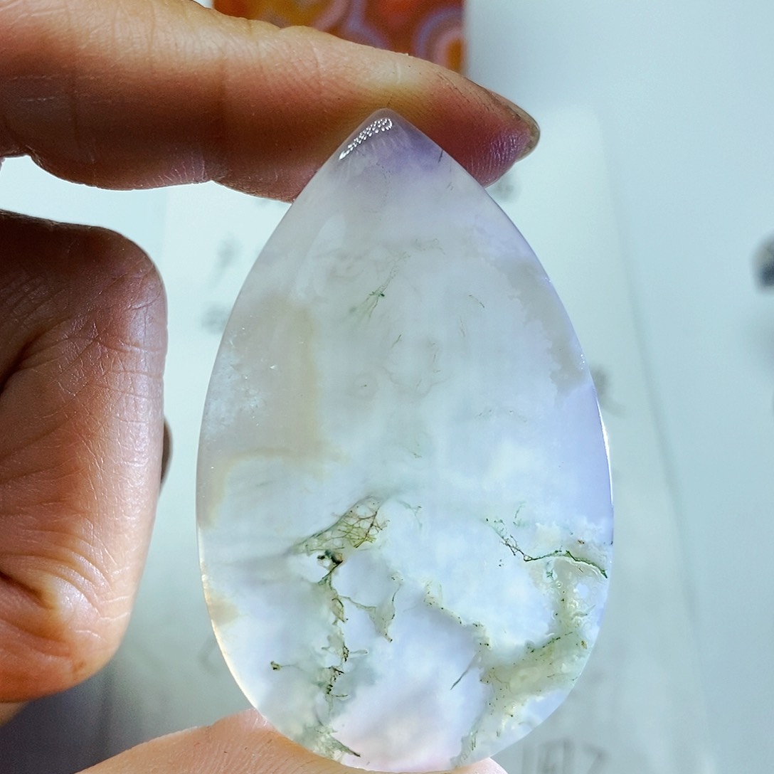 玛瑙/玉髓颈饰未镶嵌肖*存