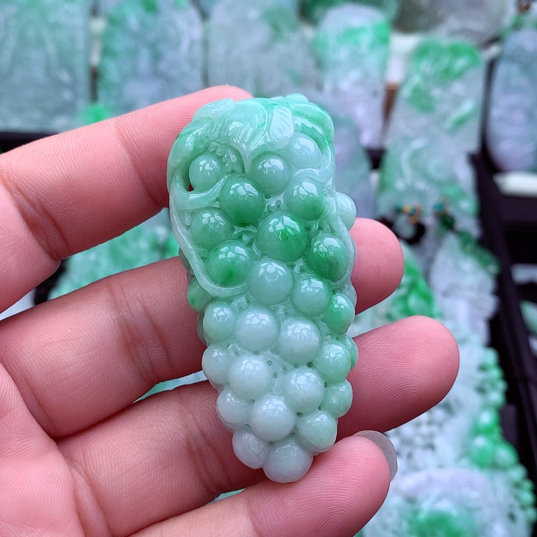 翡翠吊坠(不含链)未镶嵌