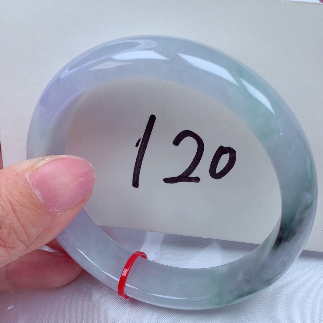 翡翠手镯未镶嵌翡翠