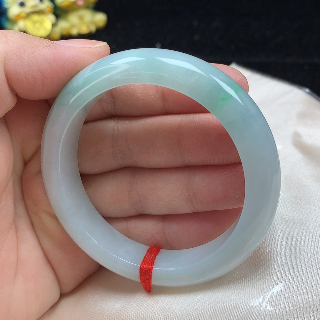 翡翠未镶嵌手镯56圈