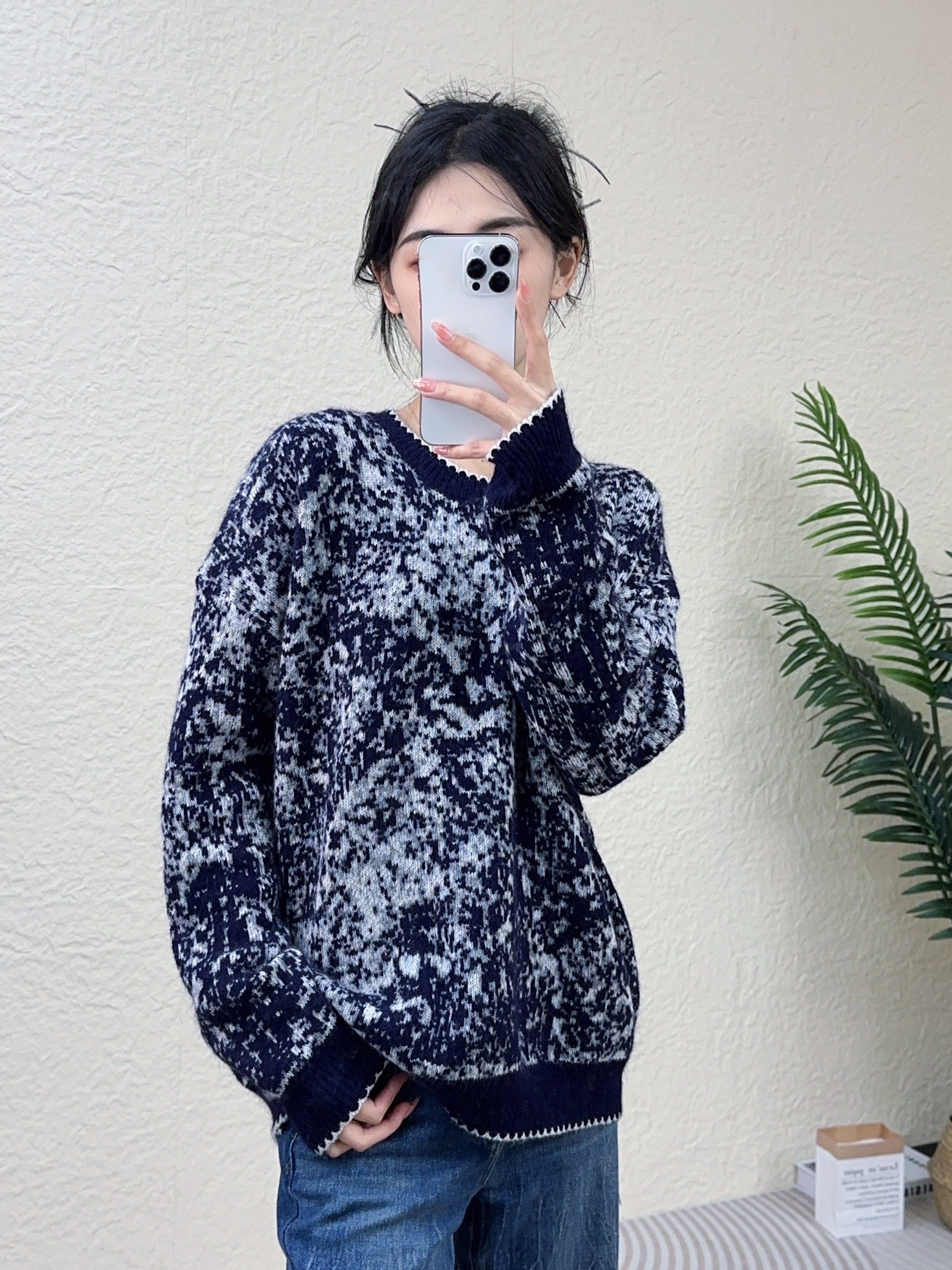 【硬货】5027时尚雾状感百搭宽松型撞色提花圆领针织打底女毛衣