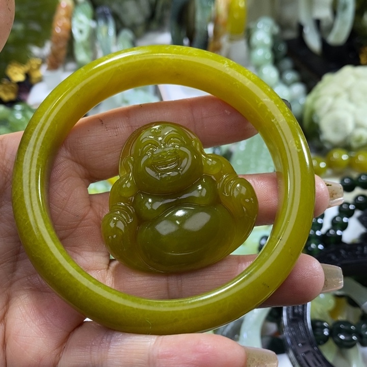 岫玉岫玉一套未镶嵌