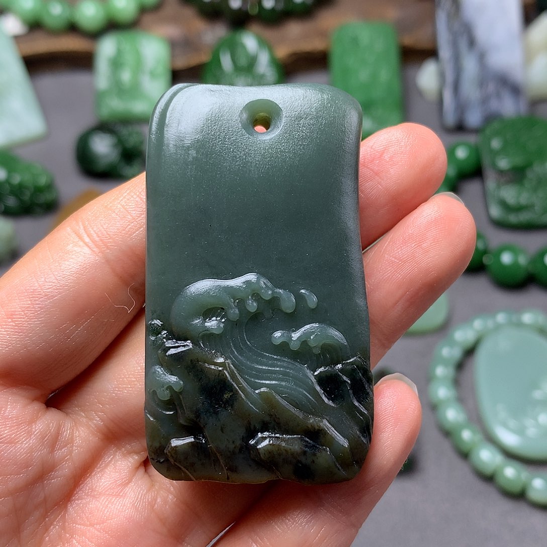 和田玉颈饰未镶嵌