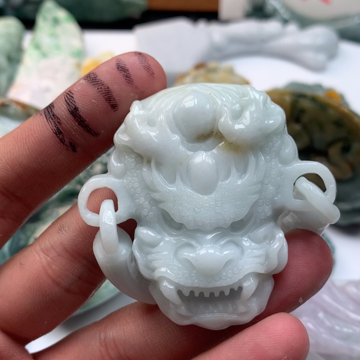 翡翠未镶嵌颈饰保真天然a货翡翠