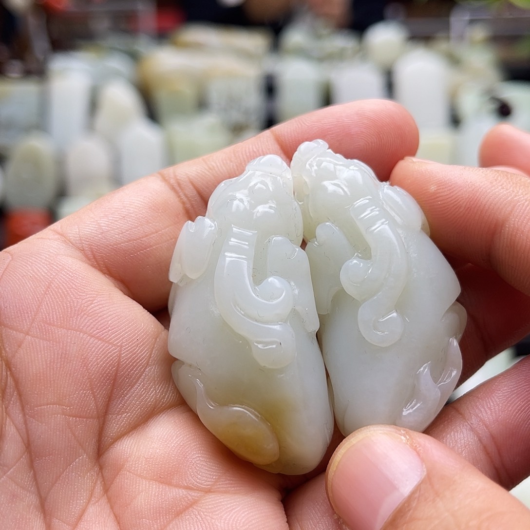 和田玉颈饰未镶嵌