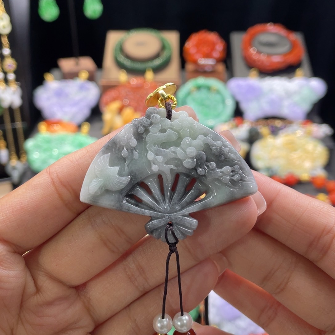 翡翠颈饰未镶嵌代编织