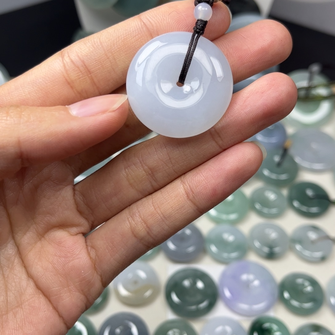 ****翡翠未镶嵌颈饰天然翡翠Ａ货