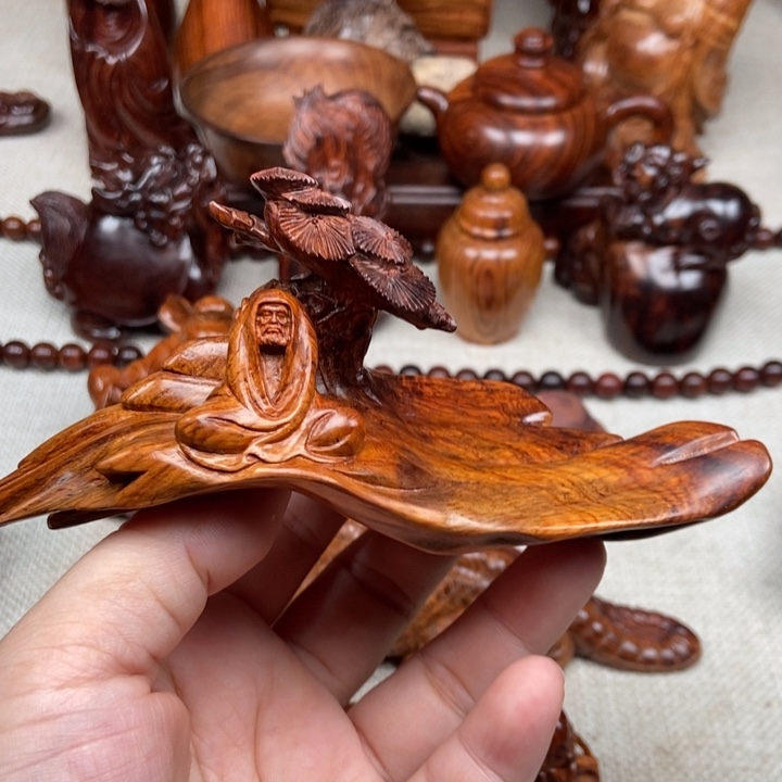 把件黄花梨/降香黄檀松下达摩